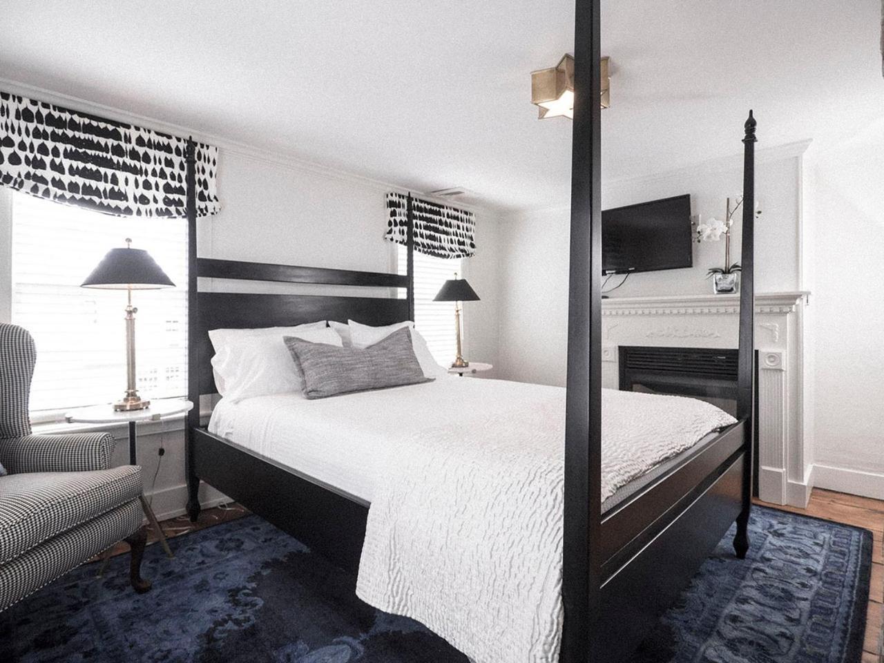 James Pharmacy Bed And Breakfast โอลด์เซย์บรูค ภายนอก รูปภาพ