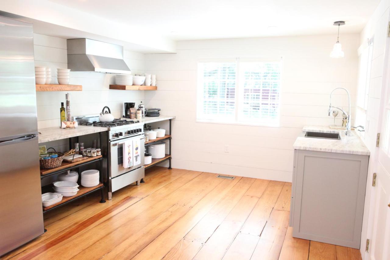 James Pharmacy Bed And Breakfast โอลด์เซย์บรูค ภายนอก รูปภาพ